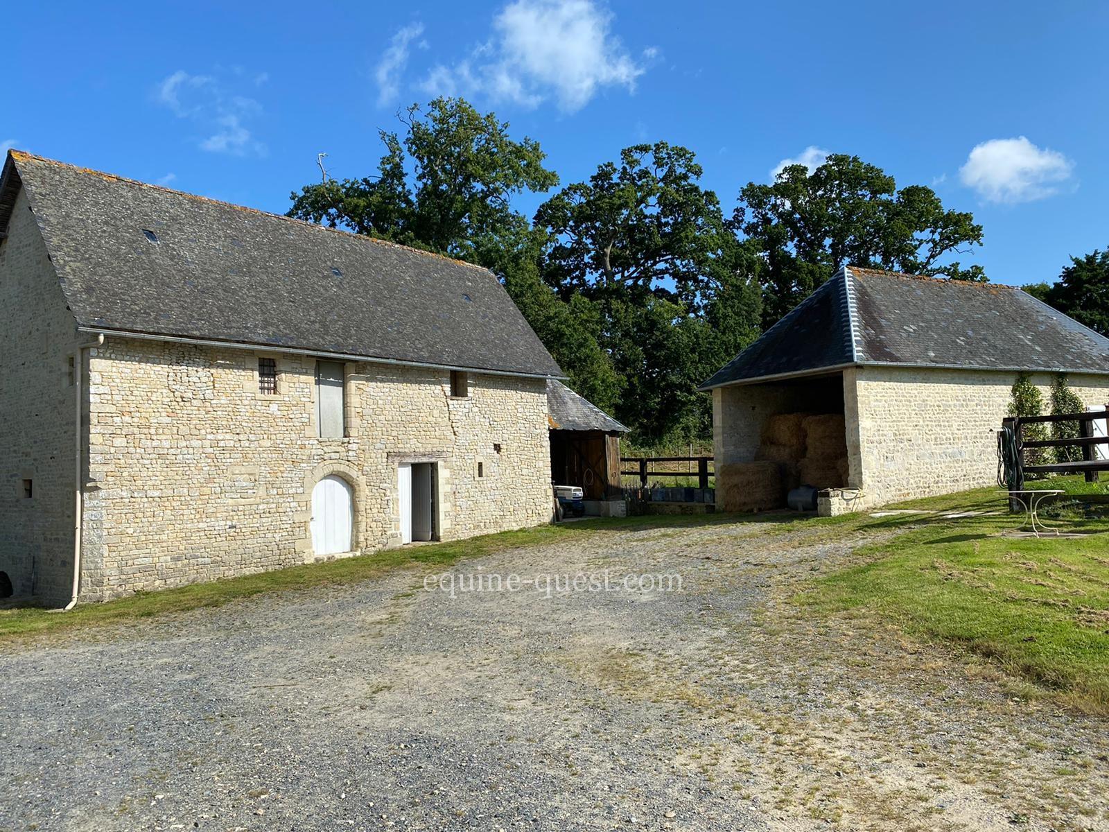 Equestrian property – Bayeux area -16,5 hectares