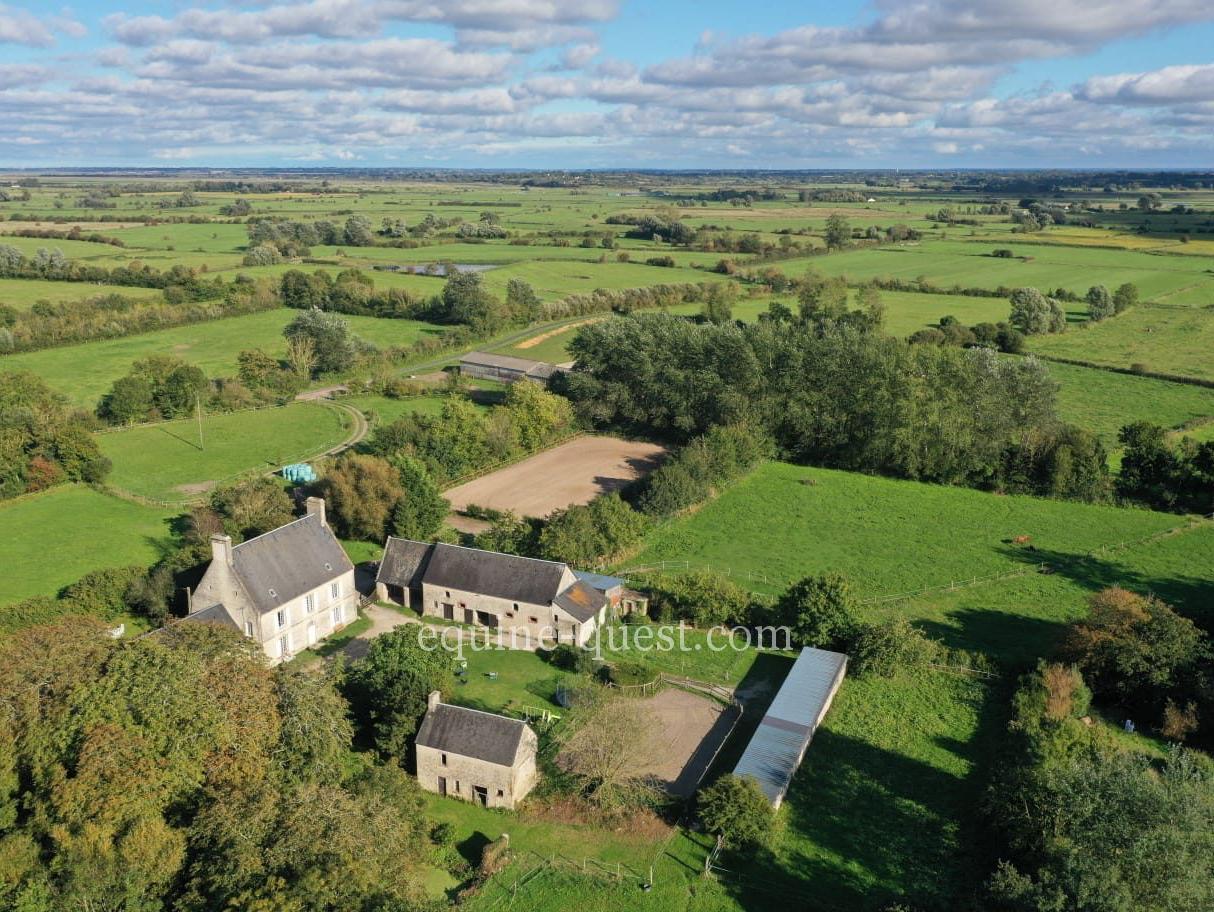Cotentin area – equestrian property