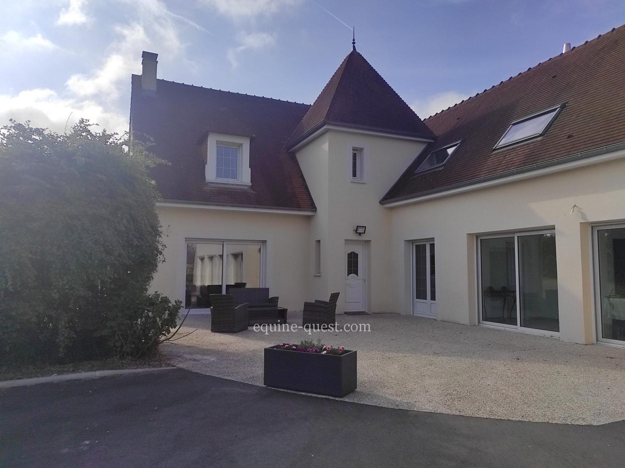Normandy- Bessin- Pleasant contemporary house